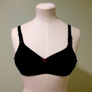 Lace bras know for support without wires